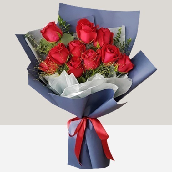 Charming 10 red roses bouquet Gifts to Nepal Giftmandu