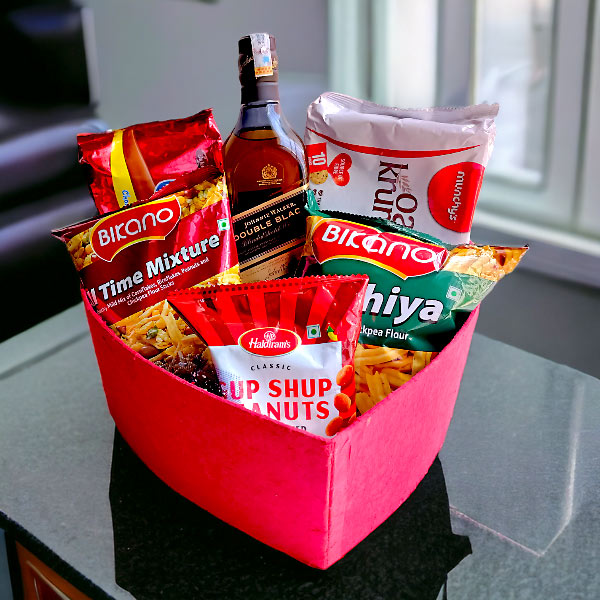 Jw Double Black Label Whisky With Namkeens Gift Box Gifts to Nepal