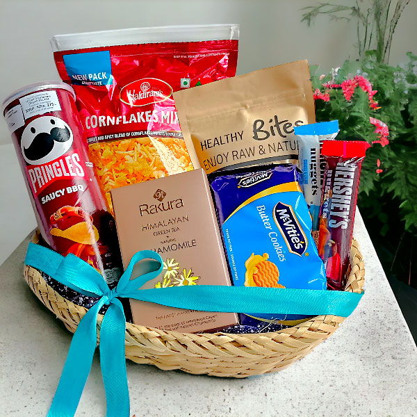 perfect-snack-gift-hamper-gifts-to-nepal-giftmandu
