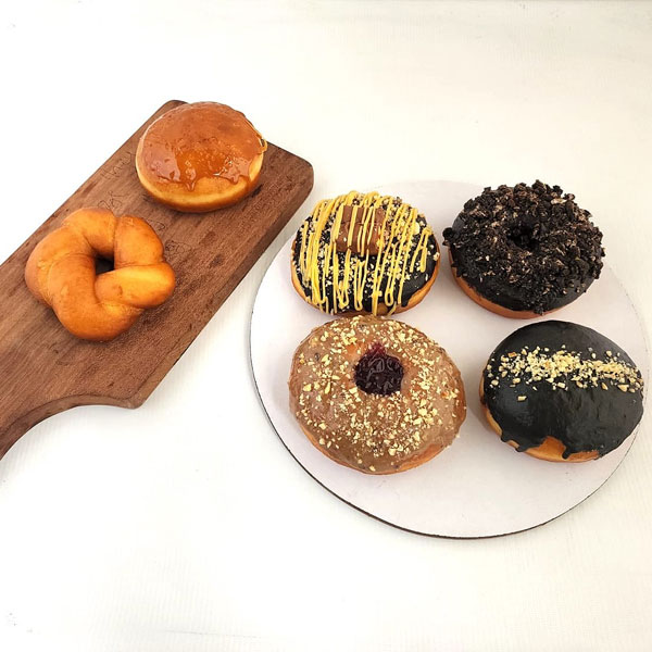 Tasty Sweet Bakery Donuts Gift Online Gifts to Nepal Giftmandu