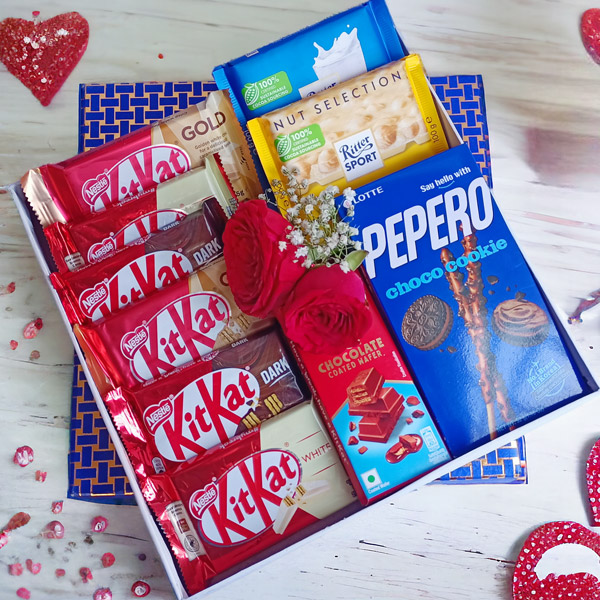 Assorted Chocolates With Roses In A Box Gifts to Nepal Giftmandu
