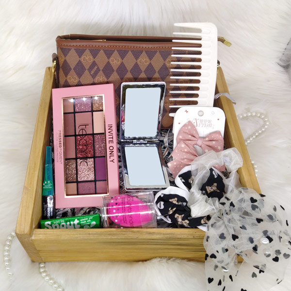 Luxury Gift Box Online in Nepal Gifts to Nepal Giftmandu